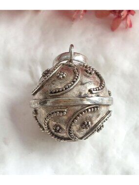 Rare Harmony Ball Textured Swirl Patterned Sterling Silver 925 Vintage Pendant